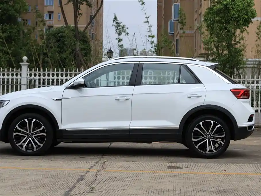 Volkswagen T-ROC 2021 280TSI DSG 4WD Luxury Connected фото 4