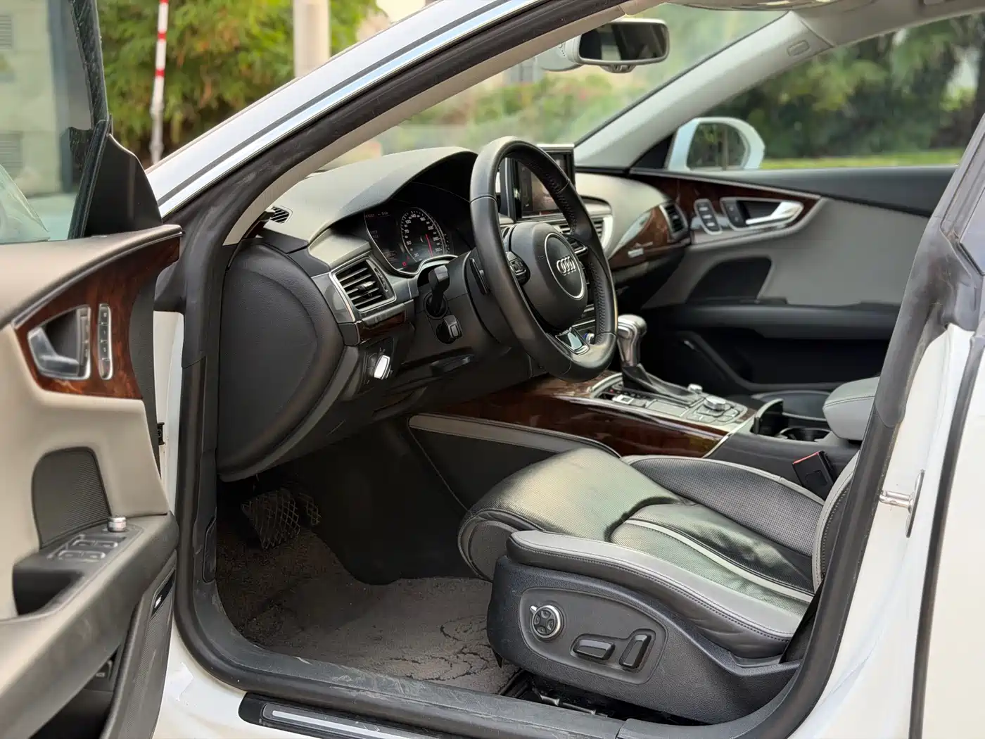 Audi A7 2014 50 TFSI quattro Comfort Edition фото 6