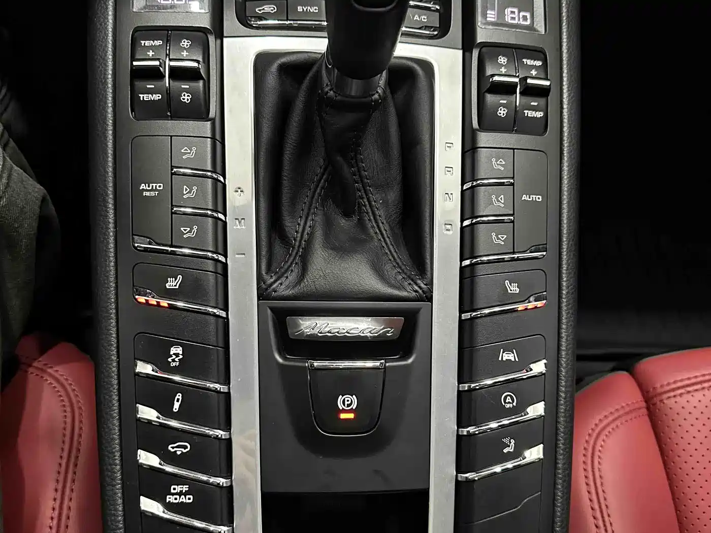 Porsche Macan 2020 Macan S 3.0T фото 17