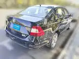 Photo 2 - Škoda Rapid