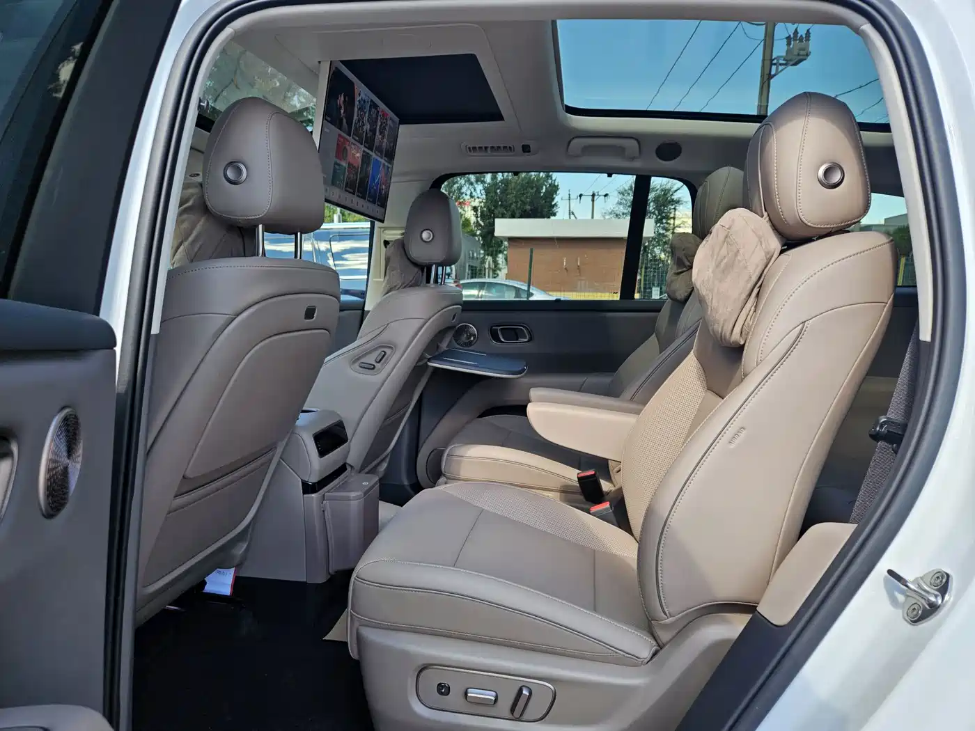 Li Auto Li i8 2026 2025 Standard Edition