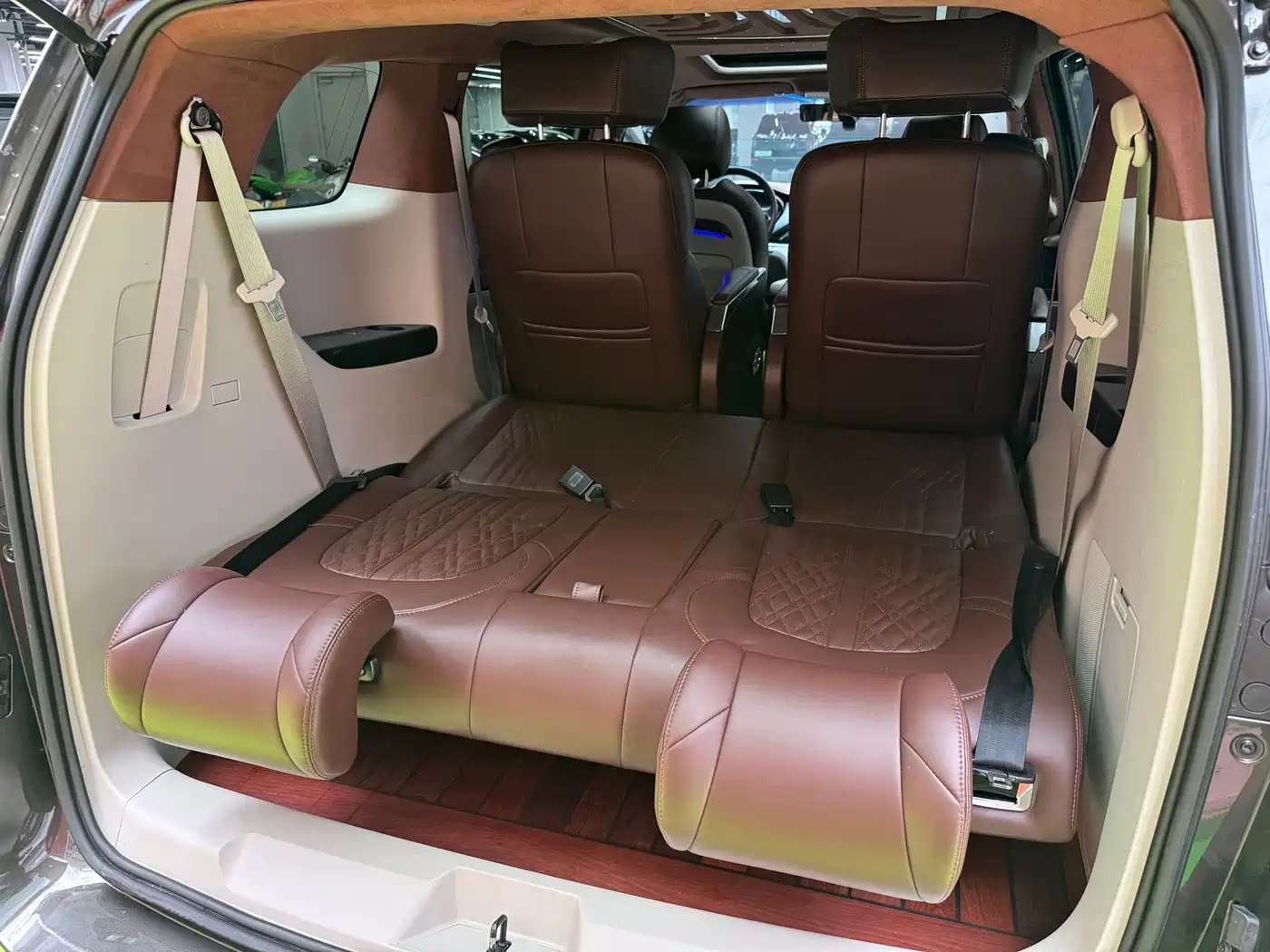 Buick GL8 2021 Land Business Class 652T Smart Luxury фото 6