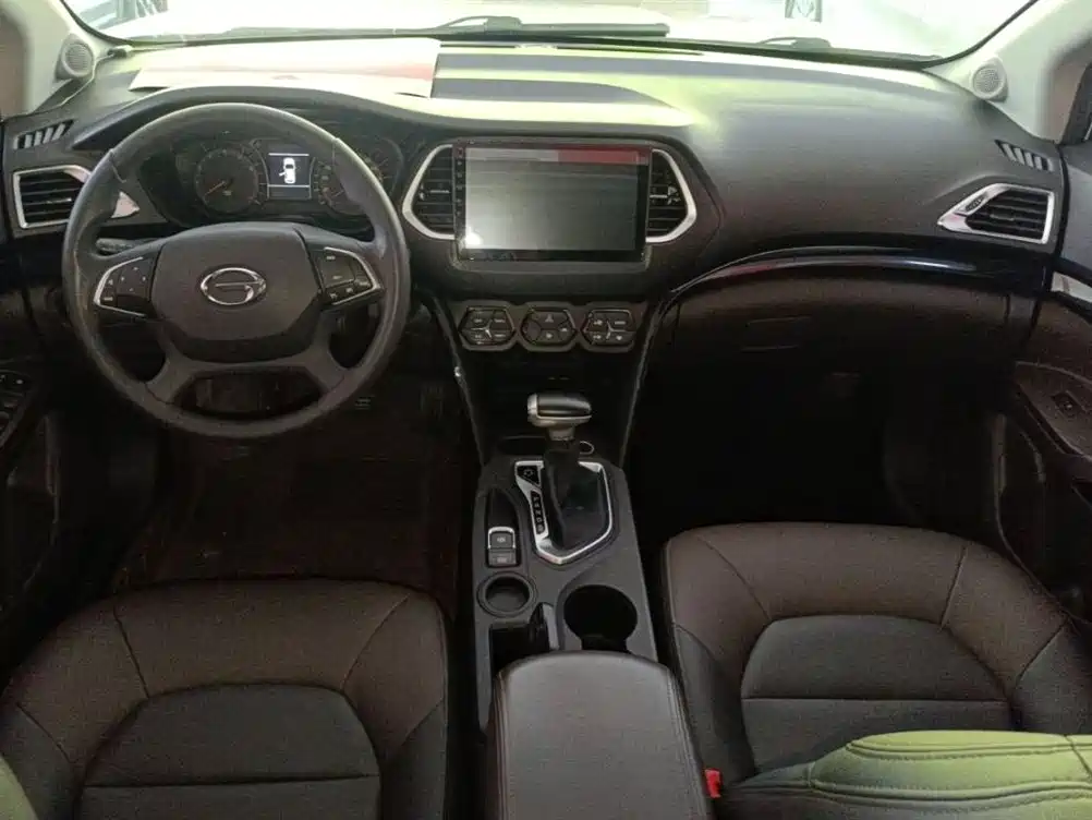 GAC Trumpchi Trumpchi GS4 2017 235T G-DCT 2WD Elite фото 9