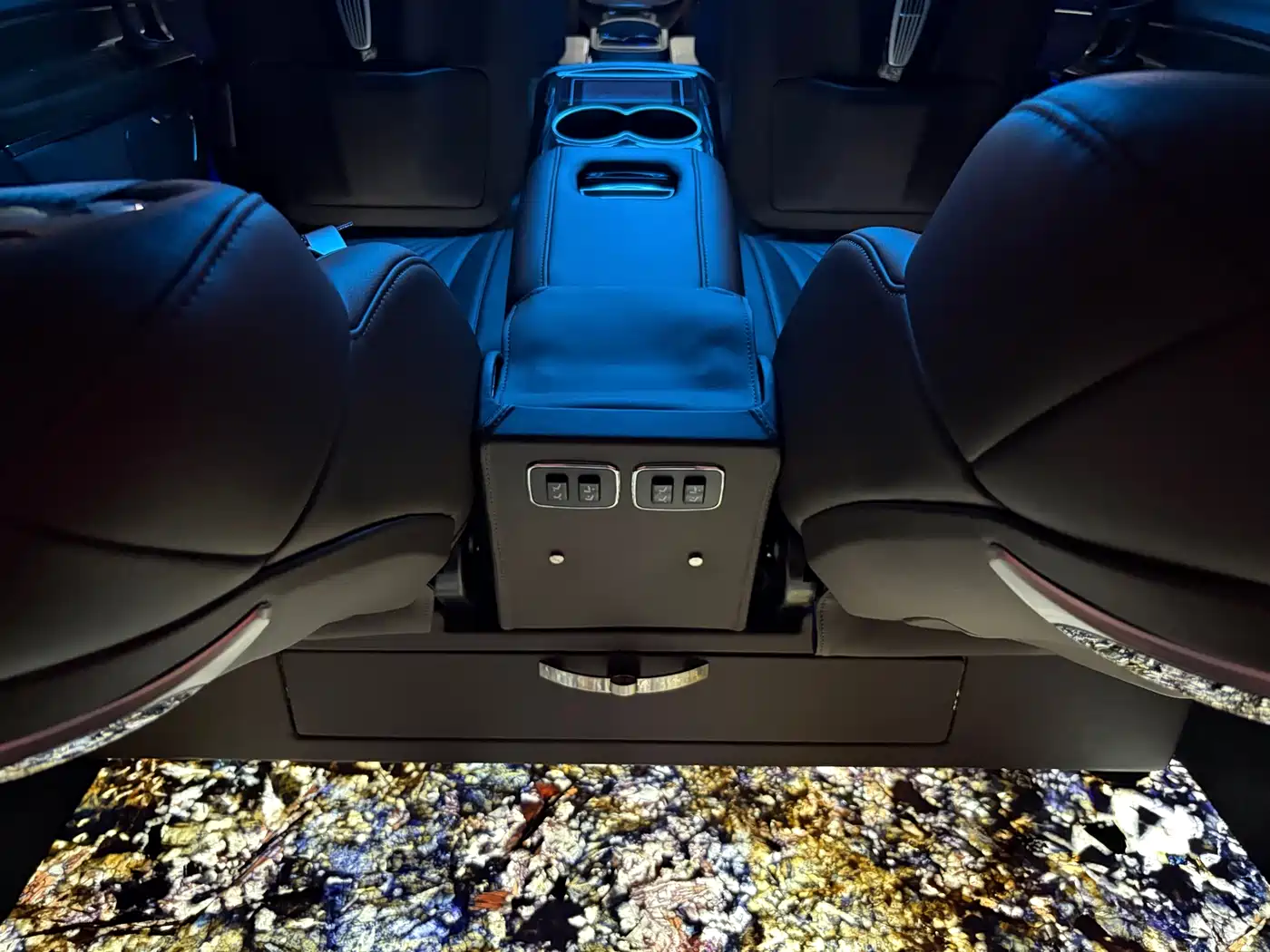 Mercedes-Benz V-Class 2021 V 260 L Long Wheelbase Luxury Edition фото 27