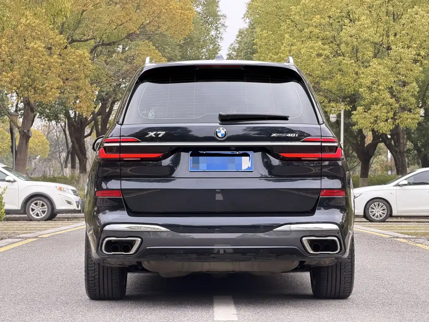 BMW X7 2024 xDrive40i Exclusive M Sport Package фото 5