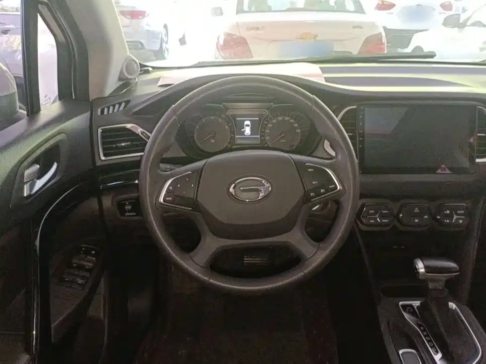 GAC Trumpchi Trumpchi GS4 2017 235T G-DCT 2WD Elite фото 10