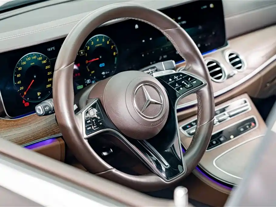 Mercedes-Benz E-Class New Energy 2022 Facelift E 350 e L Plug-in Hybrid Sedan фото 9