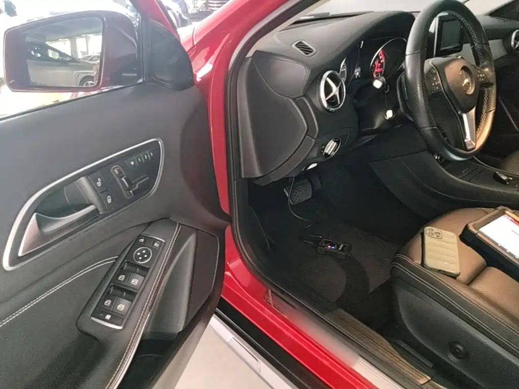Mercedes-Benz GLA 2015 2015 GLA 220 4MATIC Fashion Edition