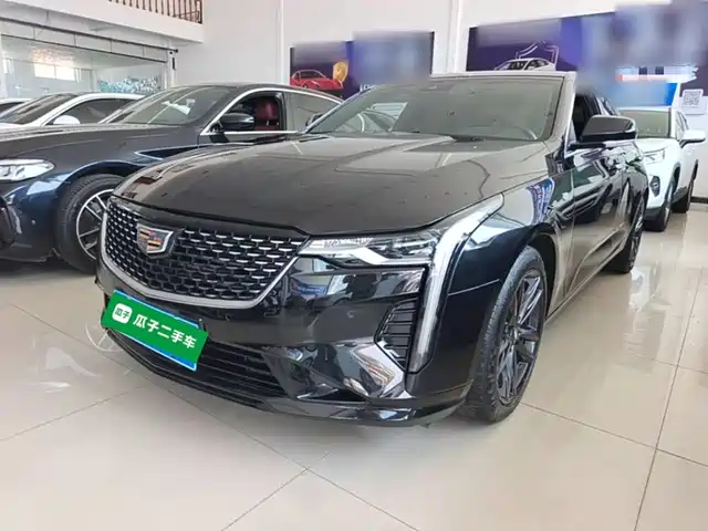 Cadillac CT4 2022