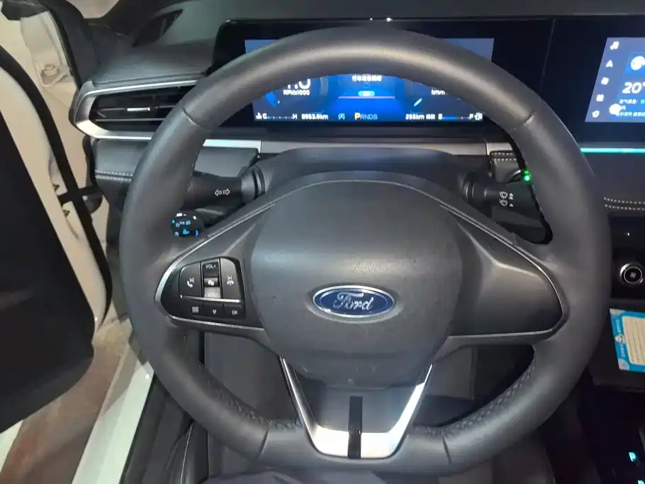 Ford Escort 2022 2021 1.5L Automatic Diamond Edition