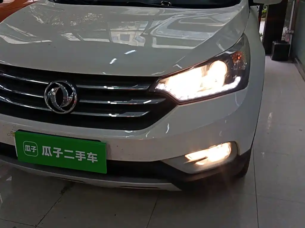 Dongfeng Aeolus Dongfeng Fengshen AX7 2016 2015 2.0L Automatic Smart Ease
