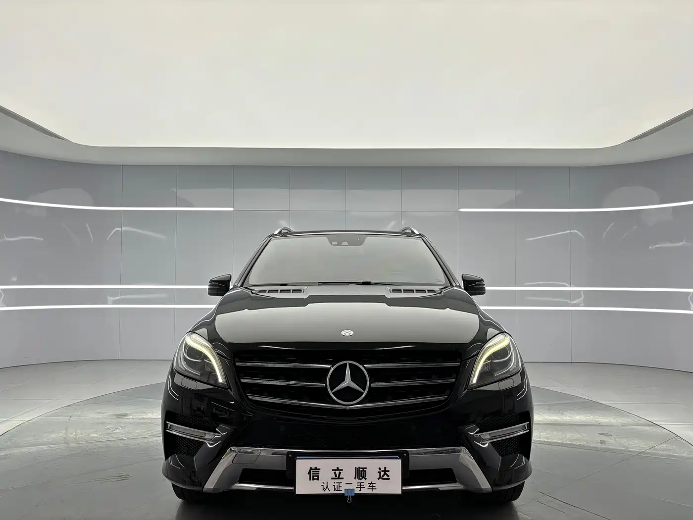 Mercedes-Benz M-Class 2012 Model ML 350 Luxury фото 2