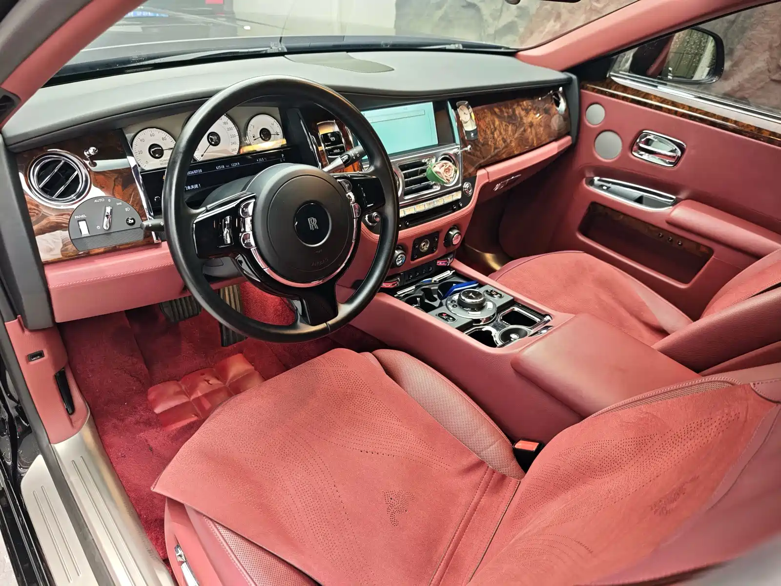 Фото 5 - Rolls-Royce Ghost