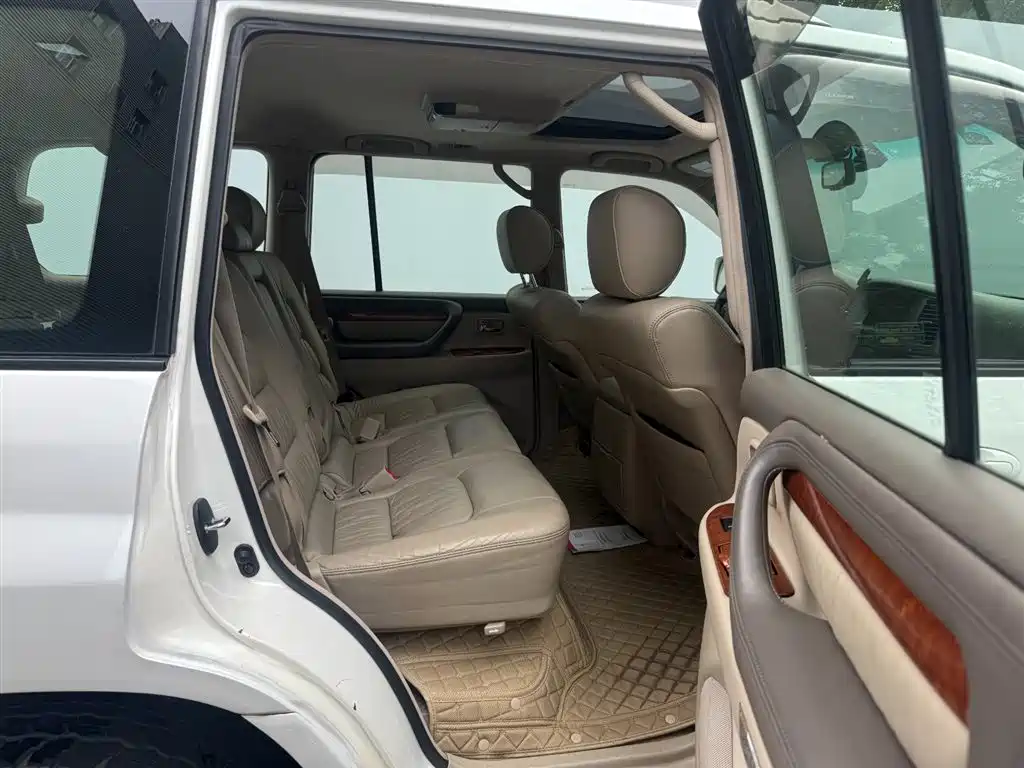 Lexus LX 2006 2005 470