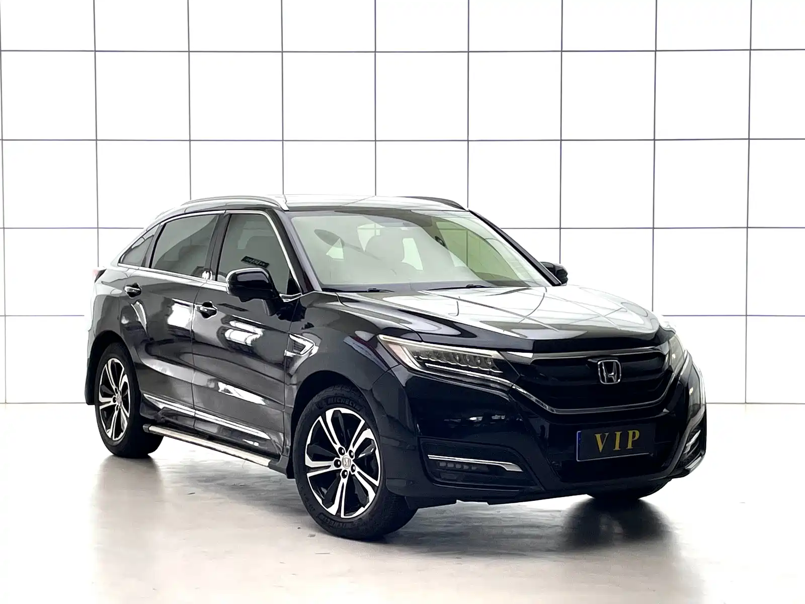 Фото 3 - Honda UR-V