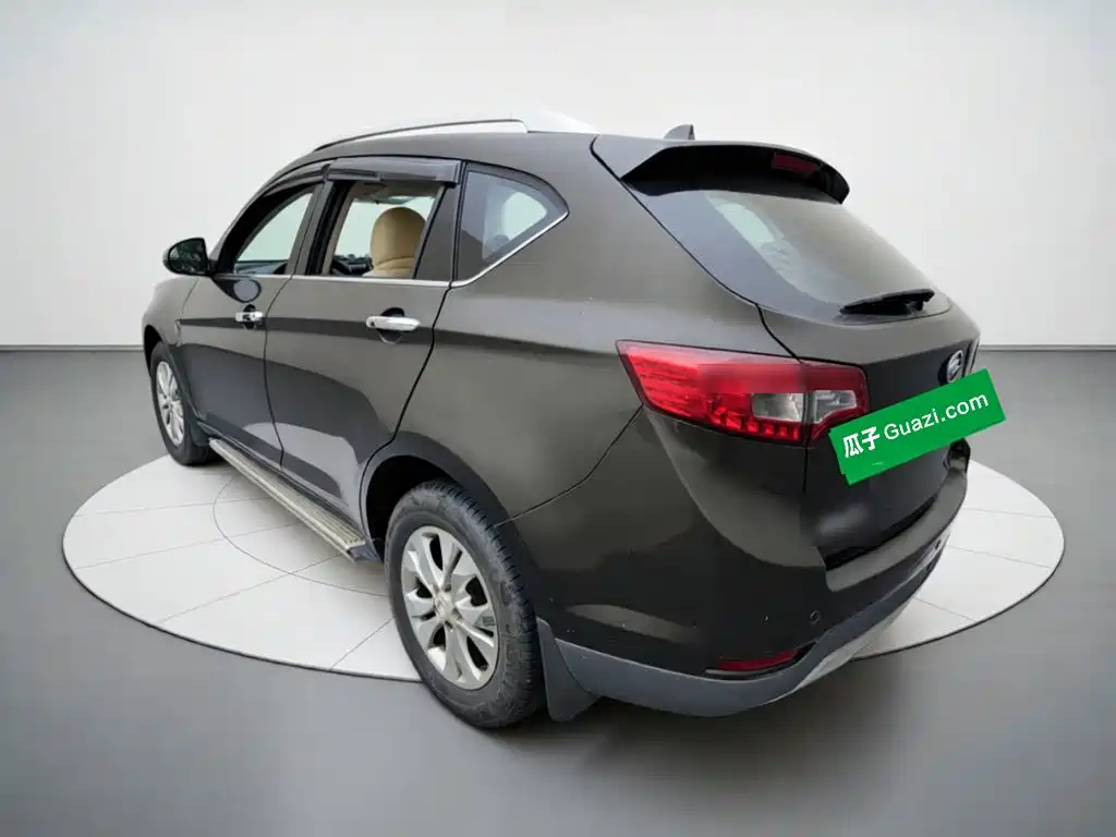 Landwind X5 2015 2014 2.0T Automatic Pioneer Edition