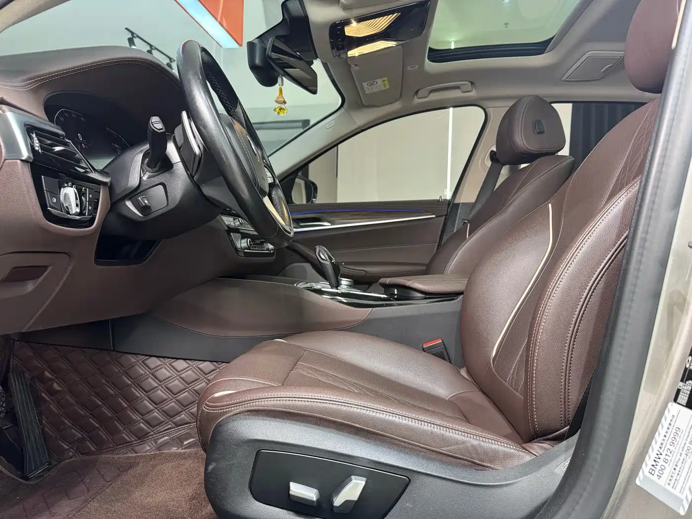 BMW 5 Series 2021 530Li Leading Luxury Package фото 15