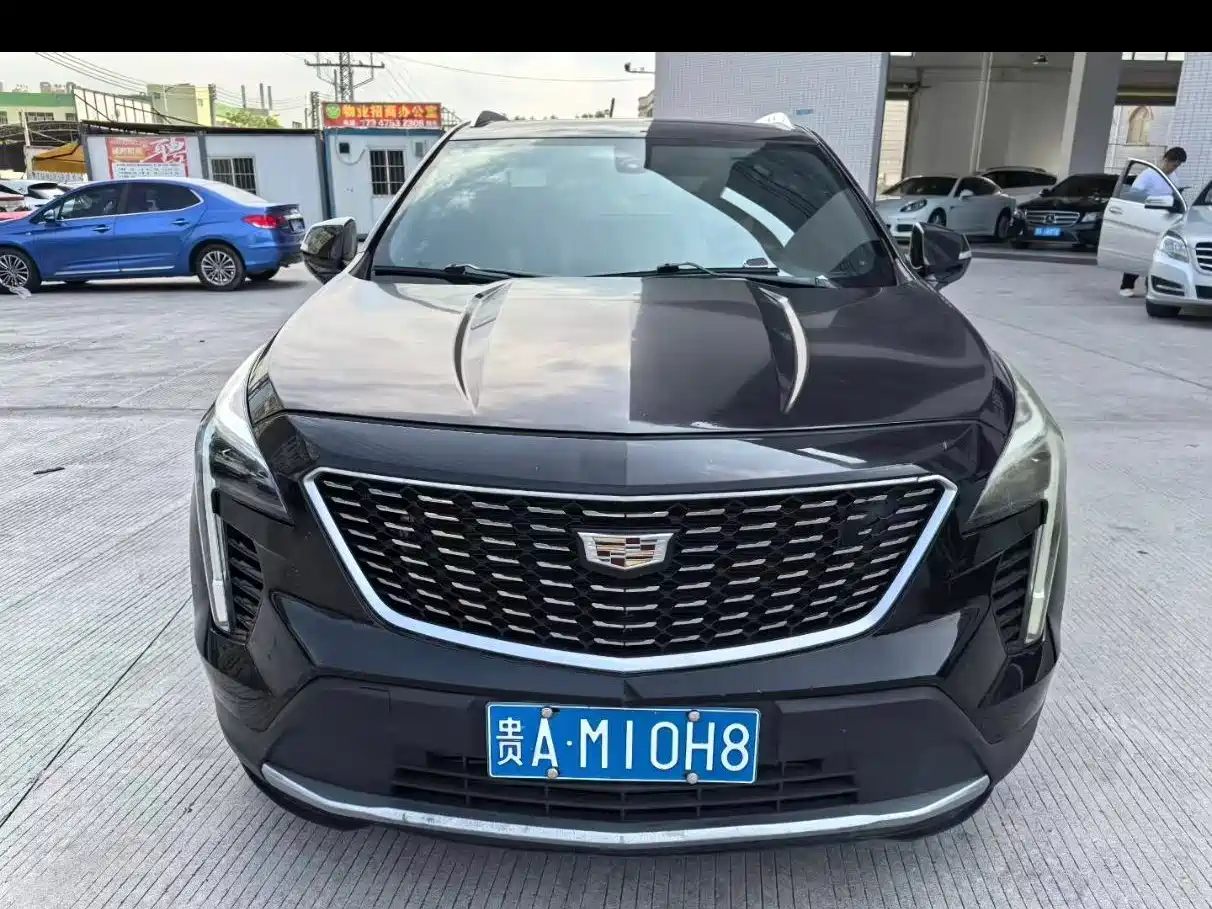 Cadillac XT4 2018 28T FWD Leading Edition фото 6