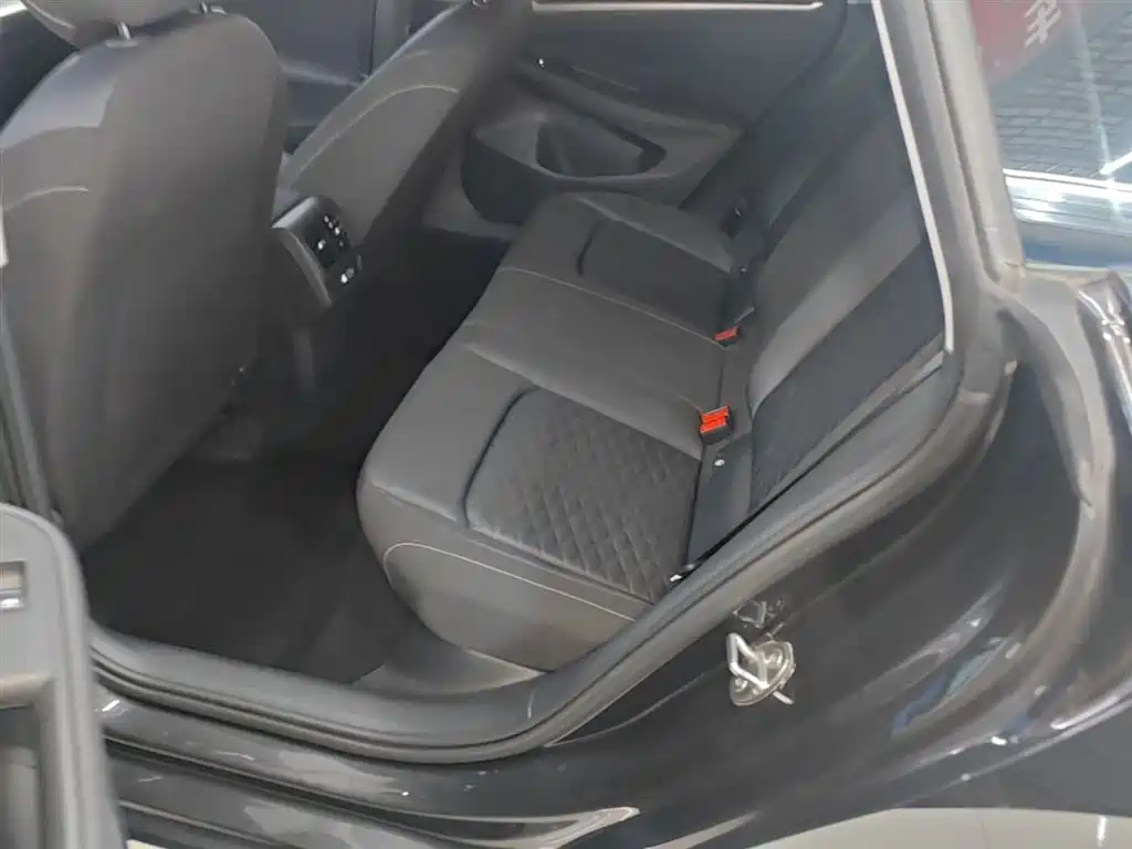 Volkswagen Lamando 2022 Lamando L 280TSI DSG Spicy Edition фото 17