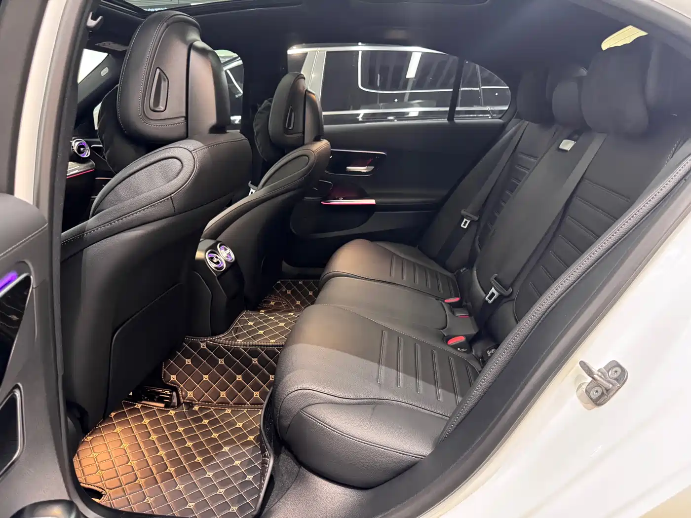 Mercedes-Benz C-Class 2025 Facelift C 260 L Sport Edition фото 9