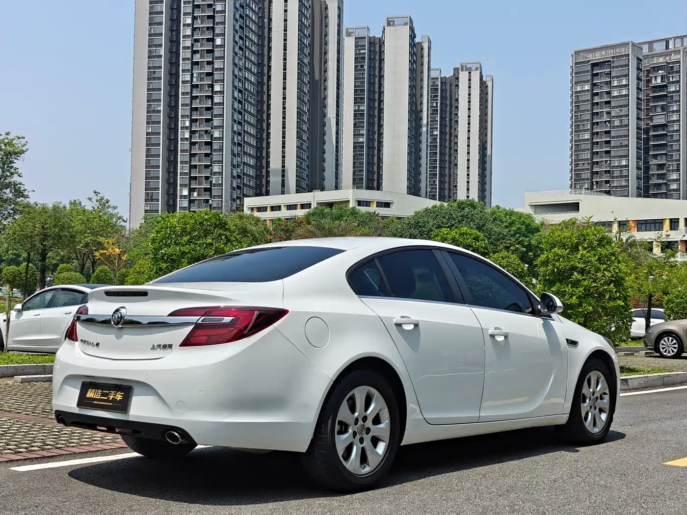 Buick Regal 2015 1.6T Leading Tech Edition фото 4