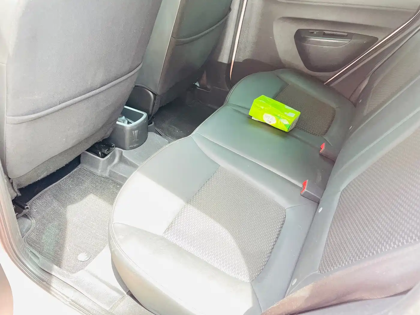 Dongfeng Yipai Nano BOX 2024 2022 Wind Chaser Edition 331KM Advanced Type
