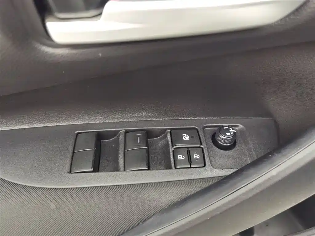 Toyota Levin 2023 Smart Hybrid 1.8L Leading Edition фото 9