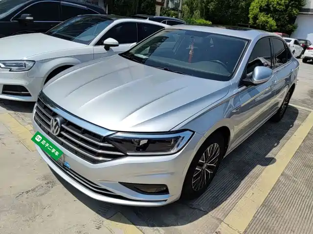 Volkswagen Sagitar 2020