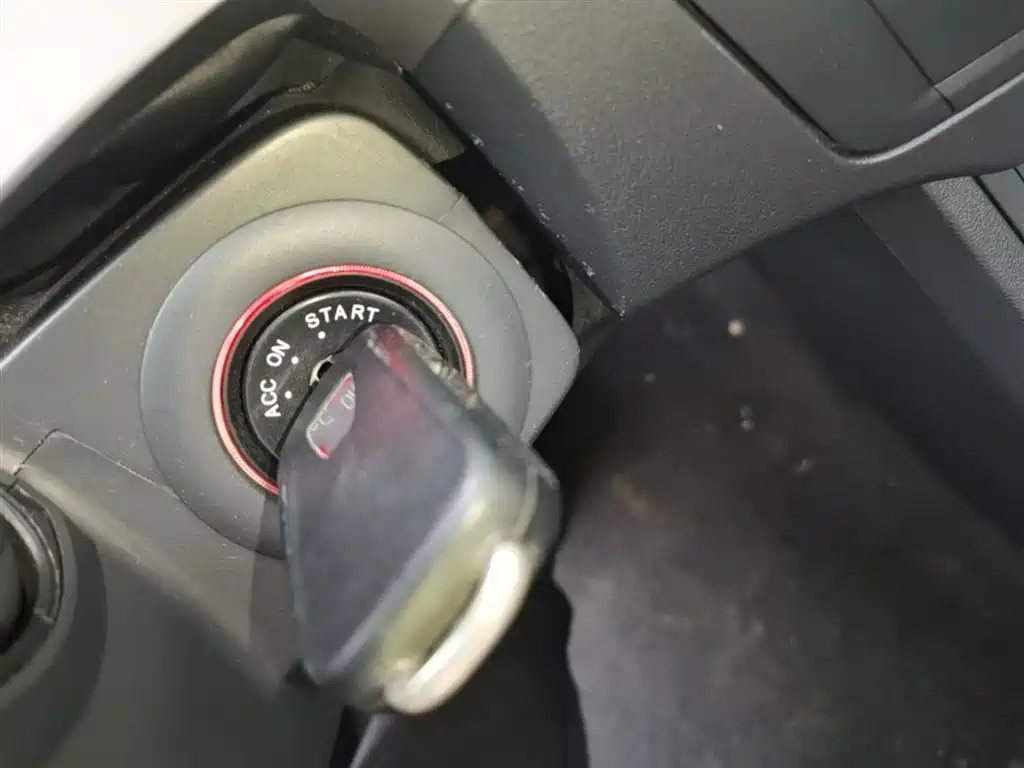 Roewe 350 2017 2015 Model 1.5L Automatic Luxury Sunroof Edition