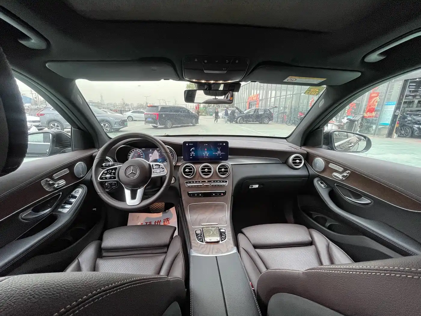 Mercedes-Benz GLC 2020 Facelift GLC 260 L 4MATIC Luxury фото 5