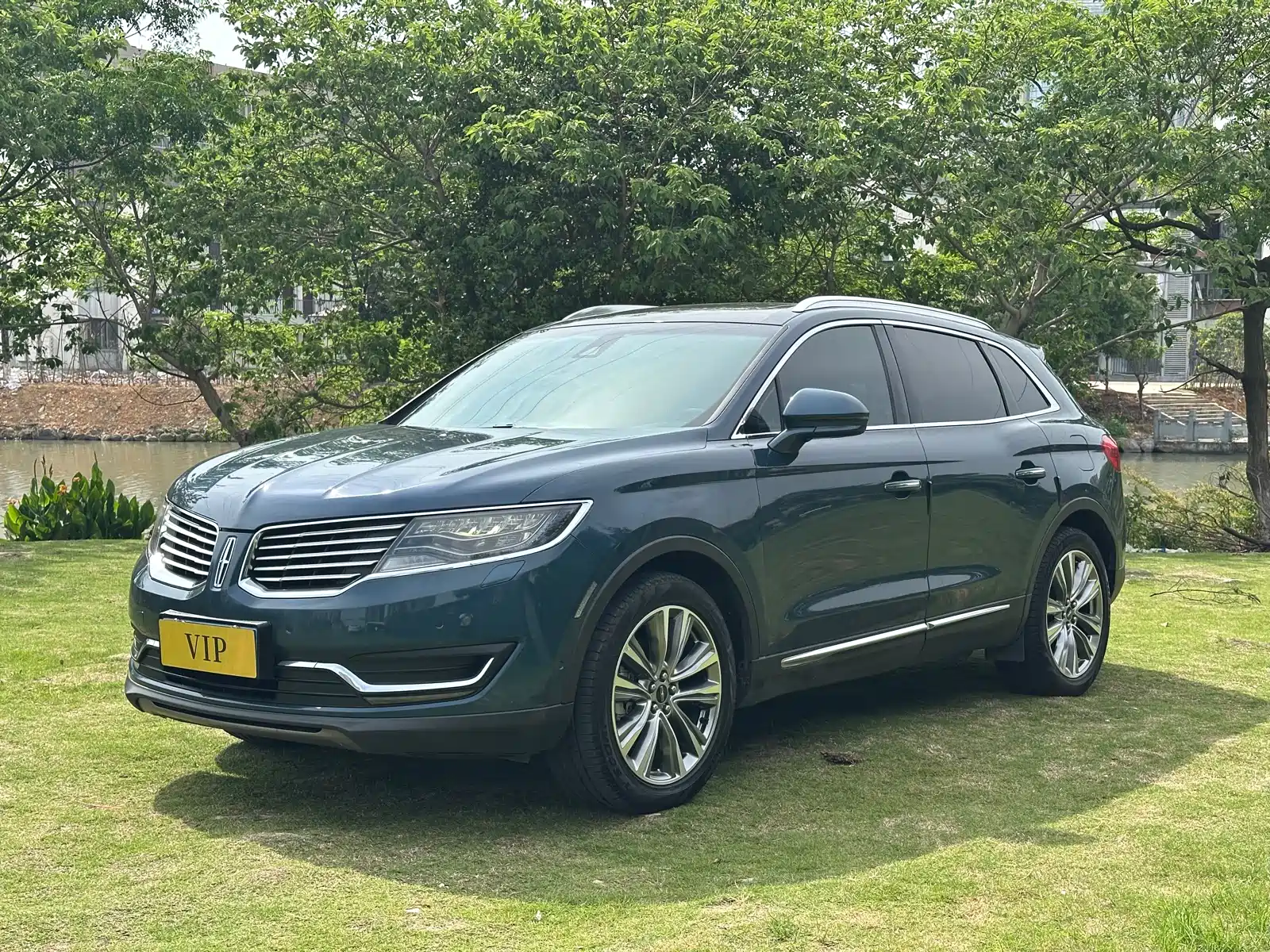 Фото 1 - Lincoln MKX