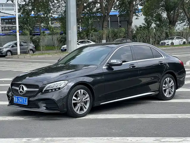 Mercedes-Benz C-Class 2020