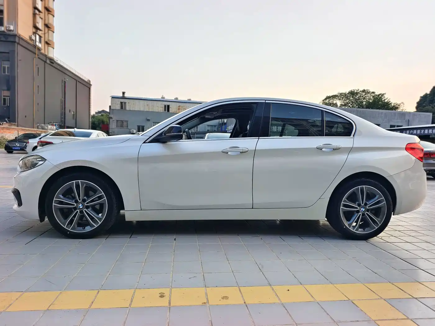 BMW 1 Series 2017 2017 118i Sport