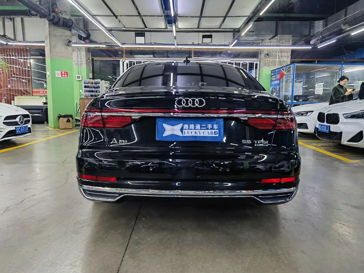 AUDI A8