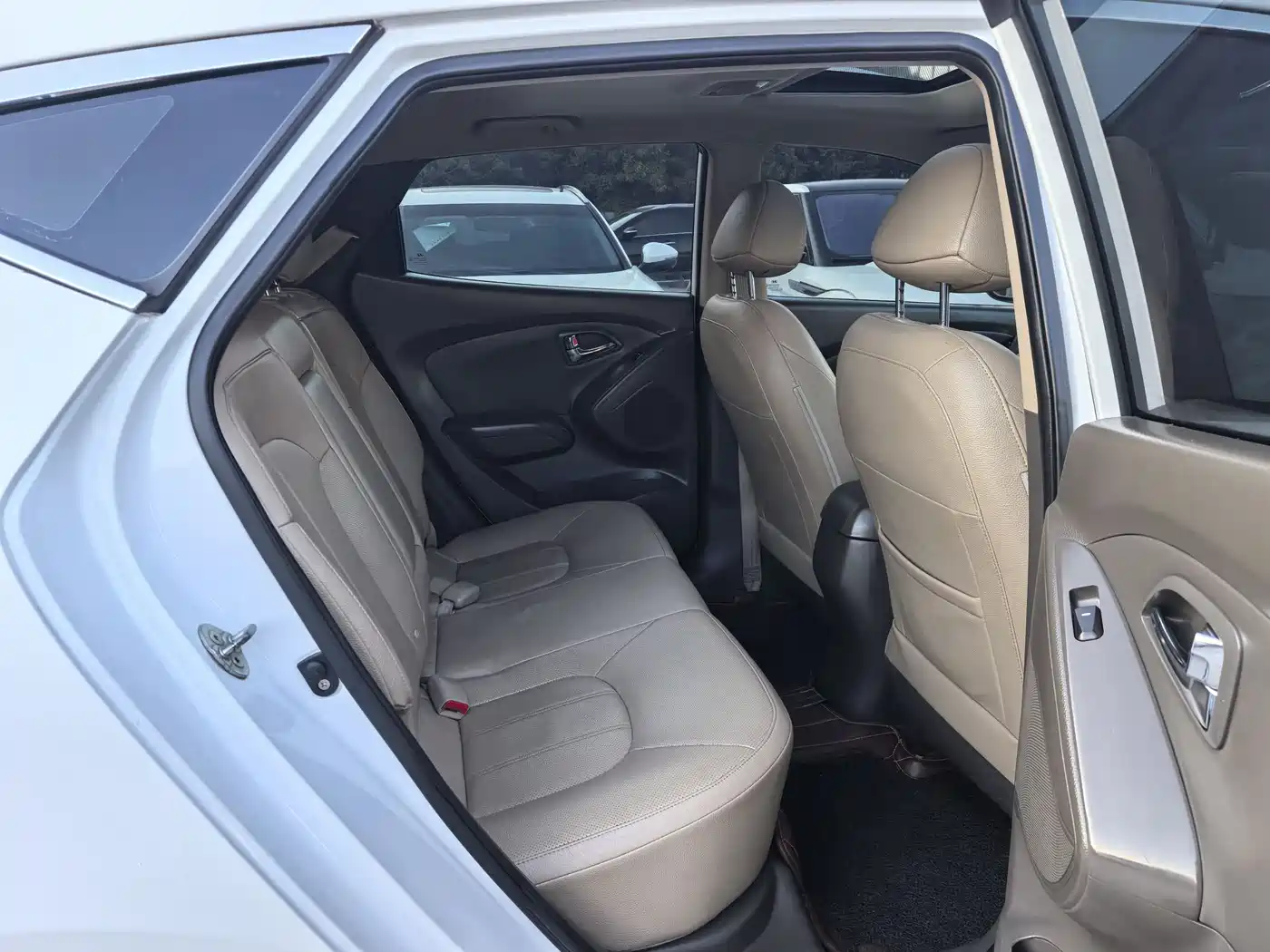 Hyundai Beijing Hyundai ix35 2013 2.0L Automatic 2WD Leading GLX China IV фото 11