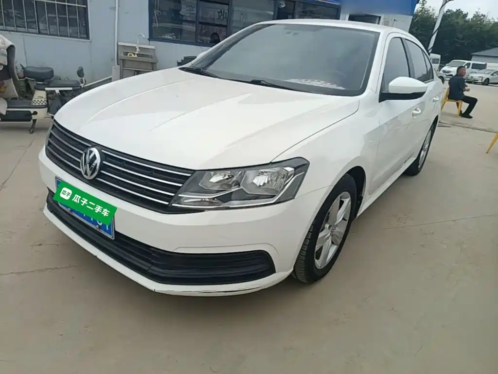 Фото 2 - Volkswagen Lavida