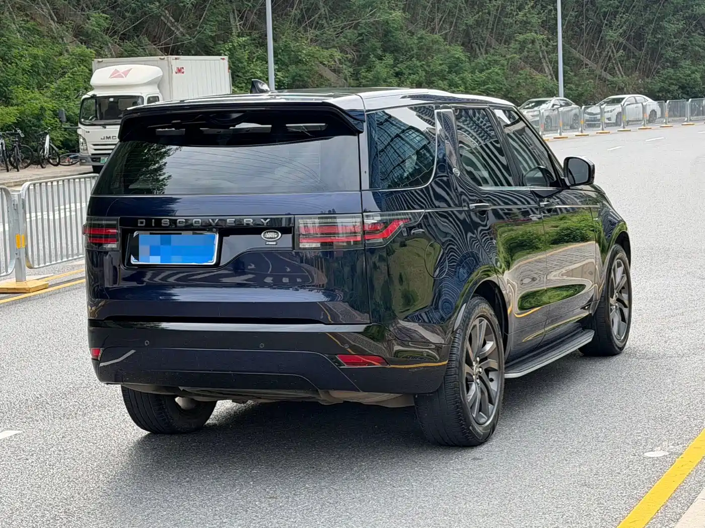 Land Rover Discovery 2021 360PS R-Dynamic S фото 4