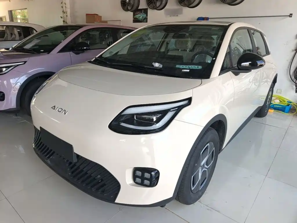 Aion UT 2026 2025 Model 330 Starlight Edition