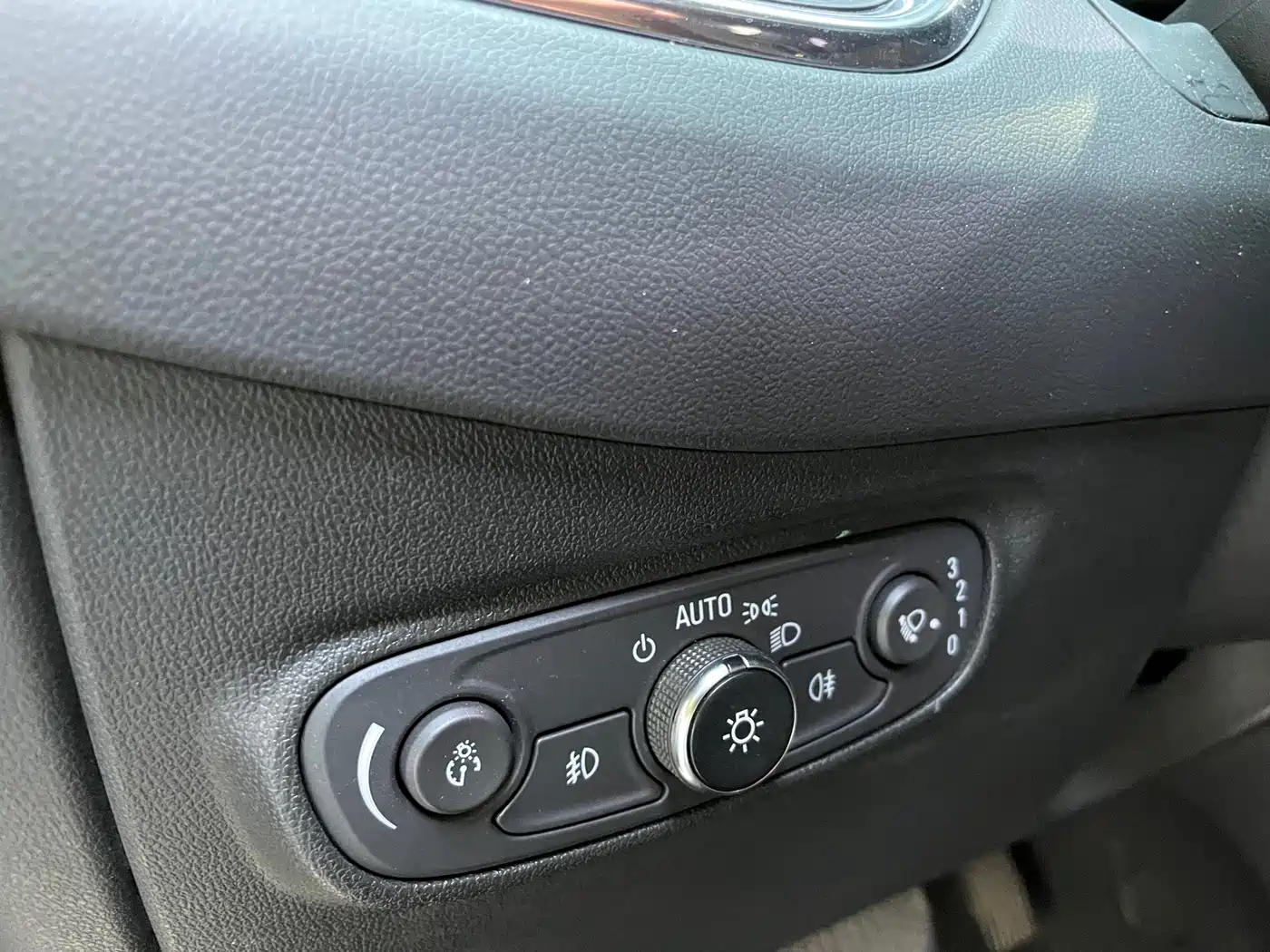 Chevrolet Equinox 2018 535T Automatic Control Edition фото 14