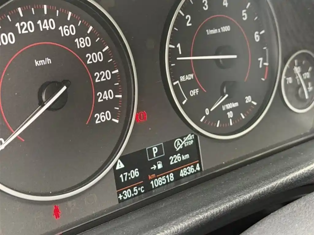 BMW 3 Series 2017 320i M Sport фото 6