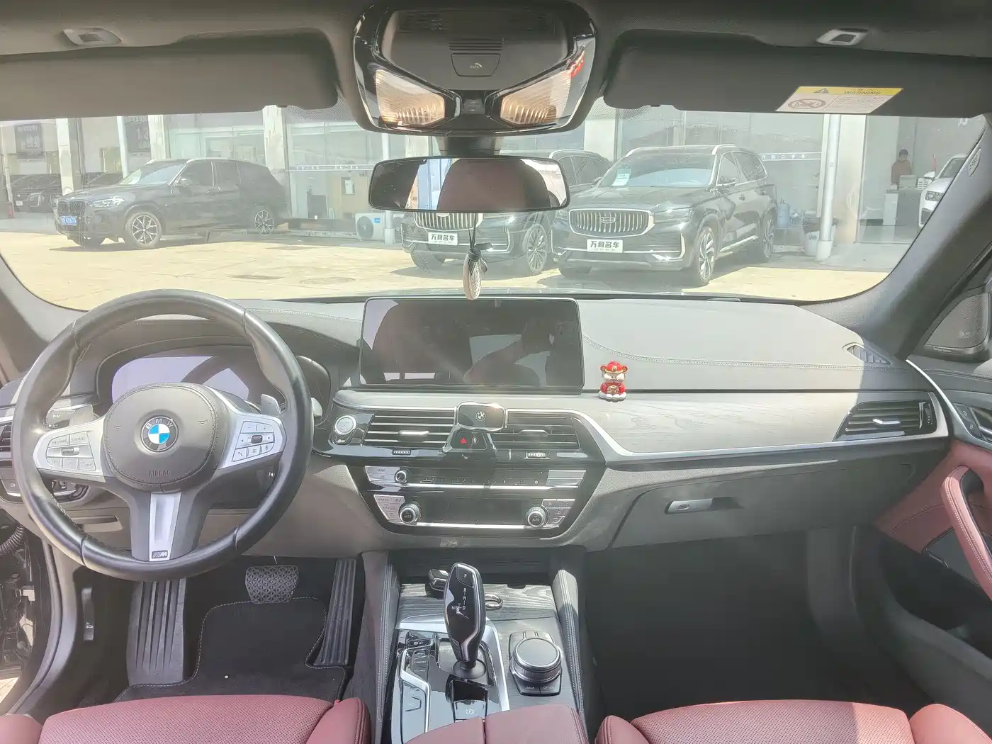 BMW 5 Series 2023 530Li Premium M Sport Package фото 7