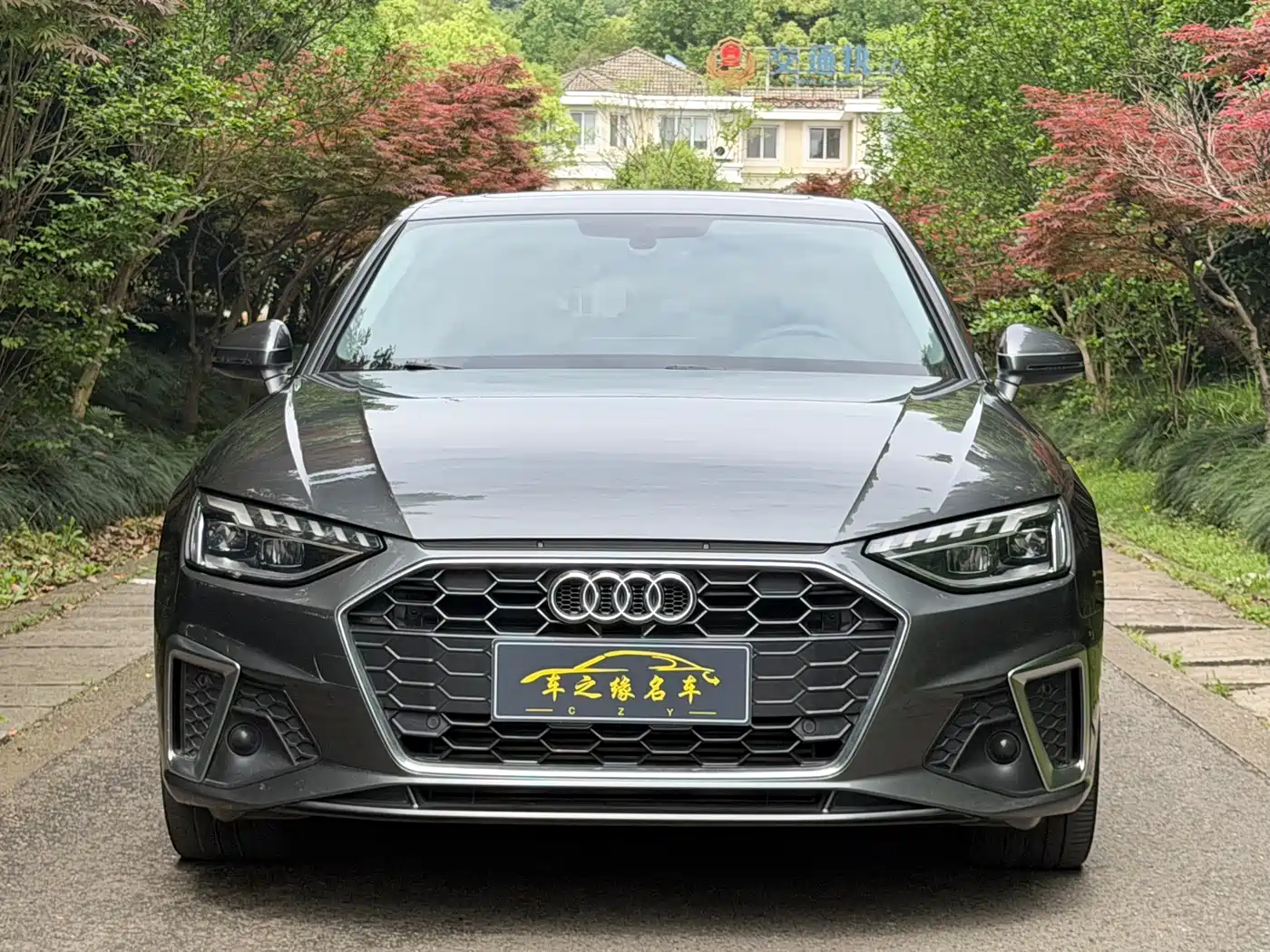 Audi A4L 2020 40 TFSI Fashion Dynamic Edition фото 2
