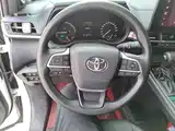 Фото 11 - Toyota Granvia