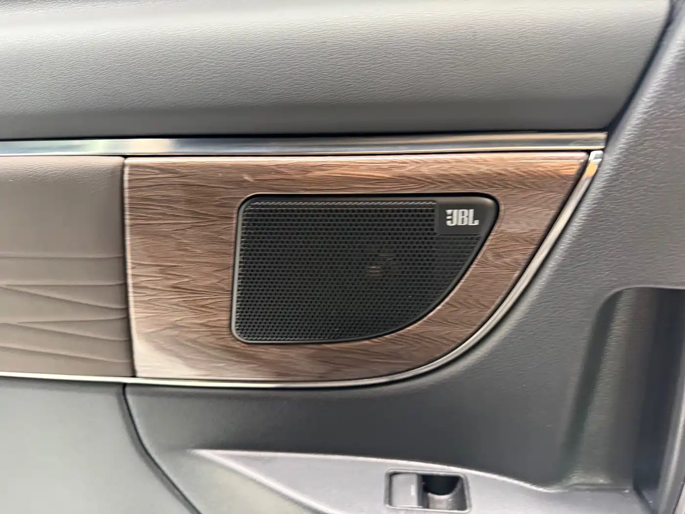 Toyota Alphard 2026 2024 Hybrid 2.5L Ultimate Enjoyment Edition