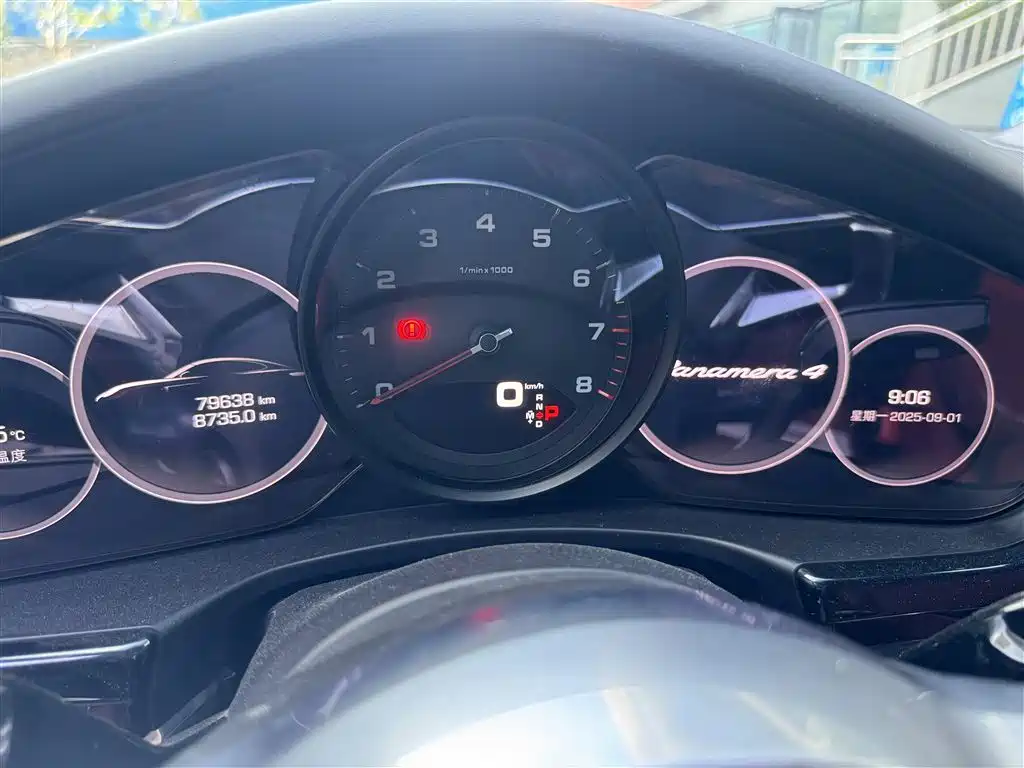 Porsche Panamera 2017 Panamera 4 Executive Long Wheelbase 3.0T фото 4