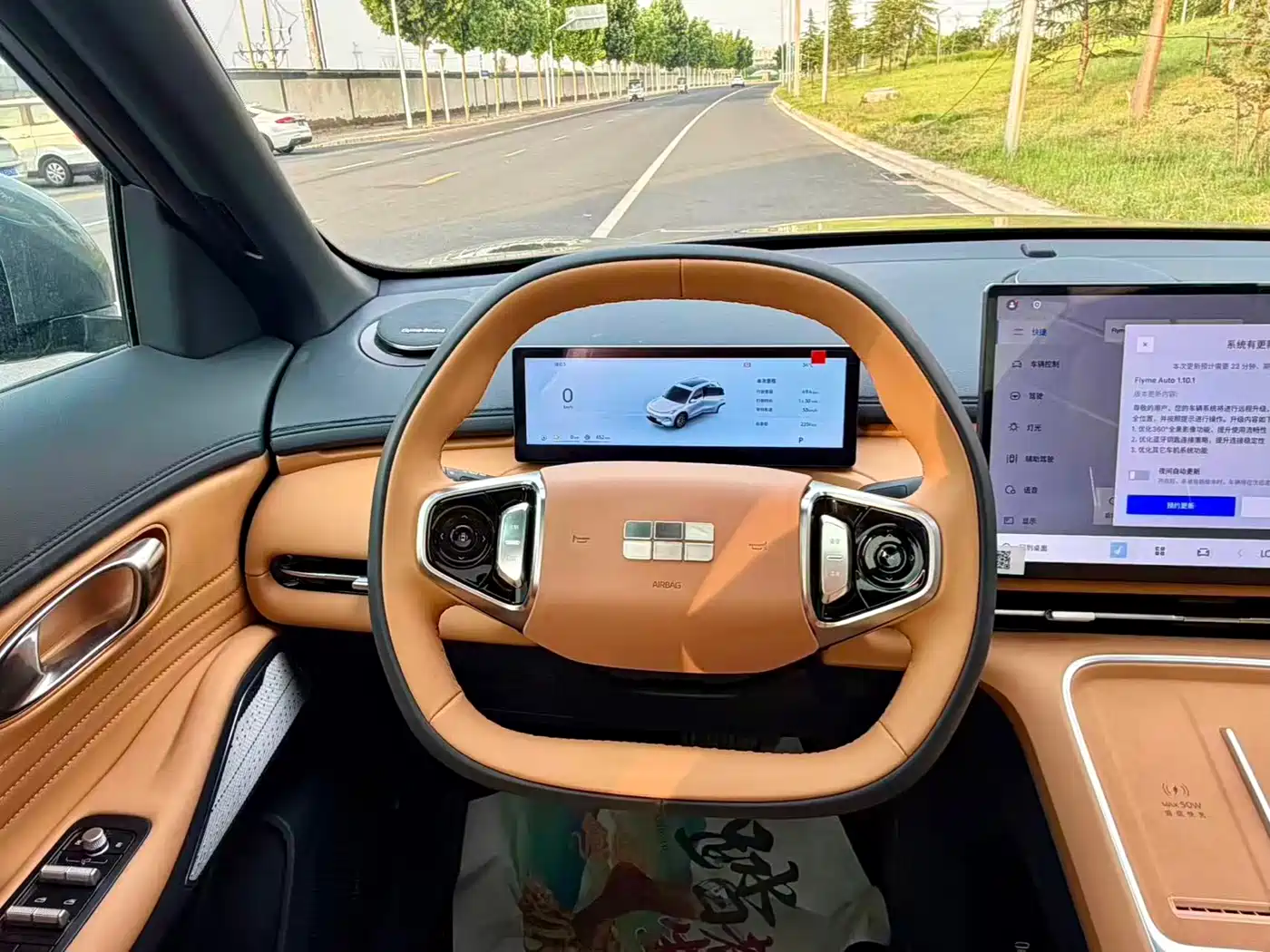 Geely Galaxy Galaxy Starship 7 EM-i 2025 Model 120km Explorer+ Edition фото 6