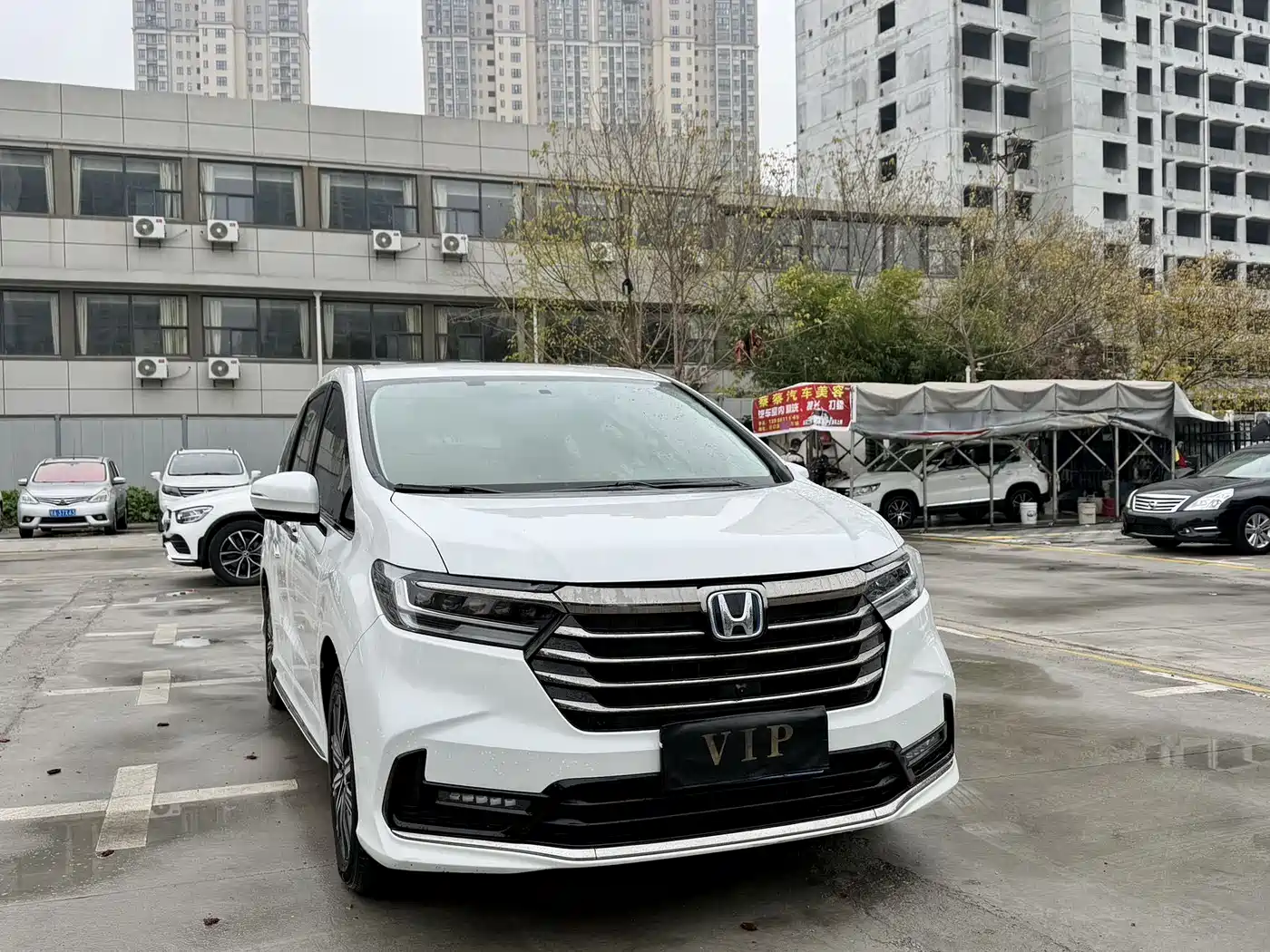 Honda Odyssey 2022 2.0L e:HEV Sharp·Intelligent Edition фото 3