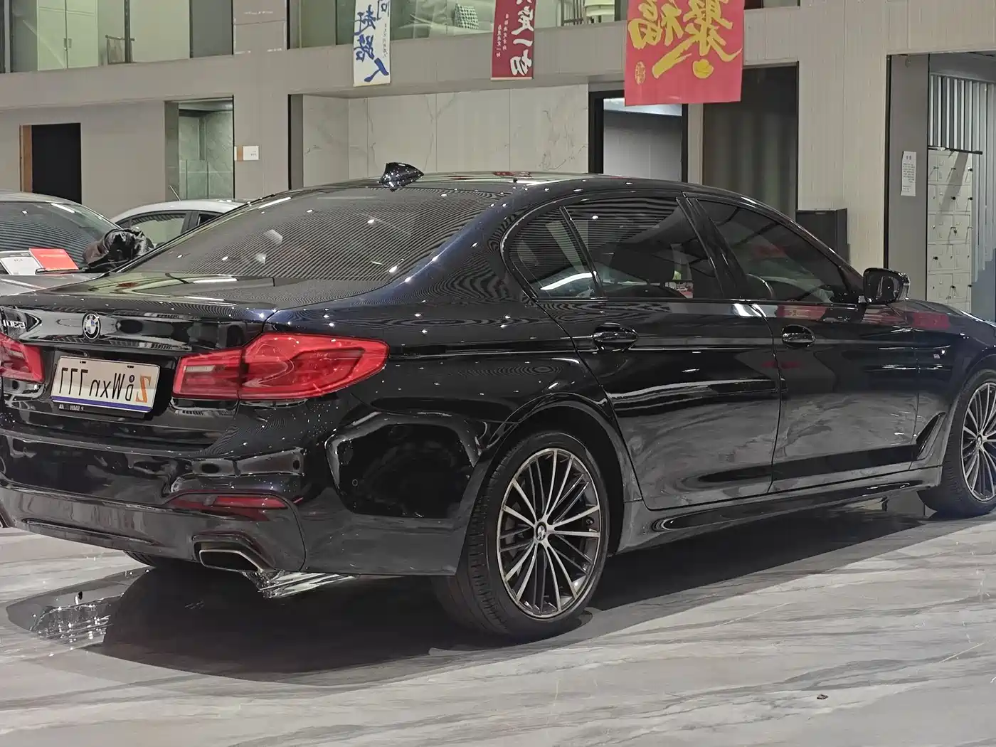BMW 5 Series 2019 530Li Leading M Sport Package фото 31