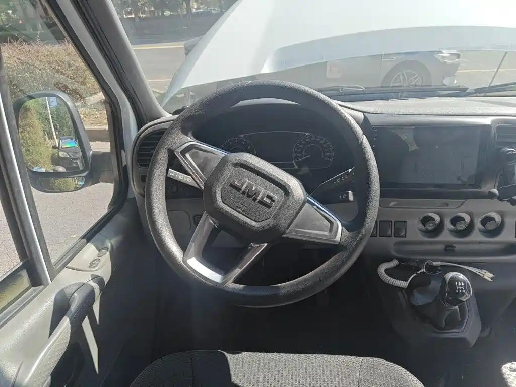 Jiangling Tesun 2021 2019 2.8T Commercial Short Wheelbase Medium Roof 6-Seater China VI JX493
