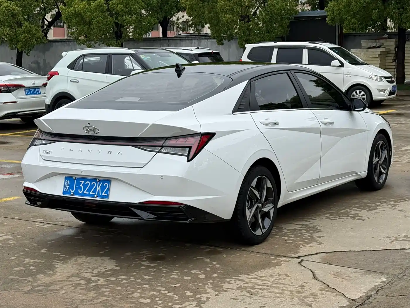 MODERN ELANTRA